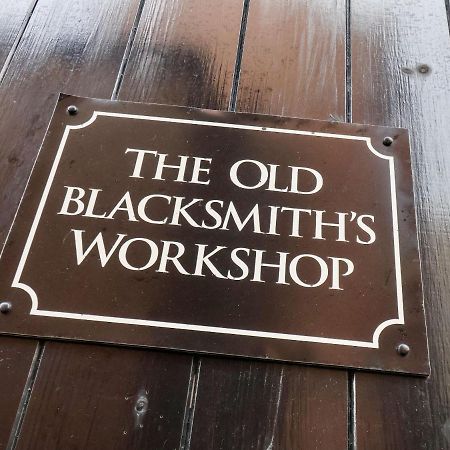 The Old Blacksmith'S Workshop Whitby Exterior foto
